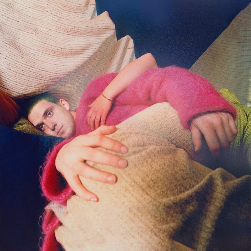 【Lauv】最新シングル「26」のミュージック・ビデオが解禁！