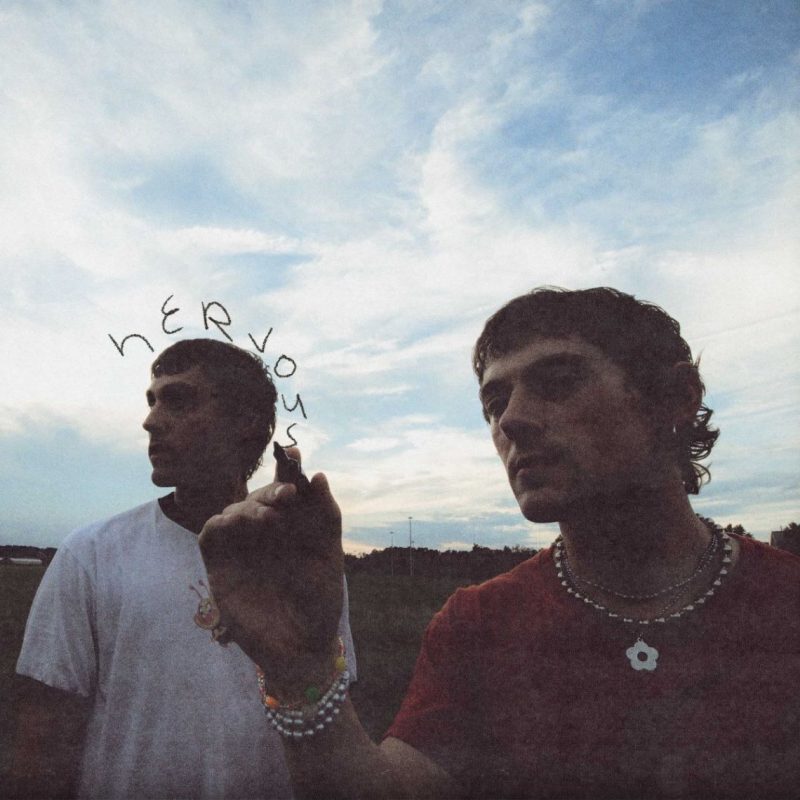 【joan】9月21日に来日が決定したjoanが、シングル「nervous (stripped)」をリリース！