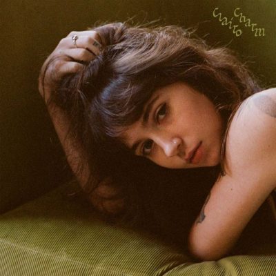 【Clairo】グラミー賞にノミネートされている最新作『Charm』より、「Sexy to Someone」のMVが公開！